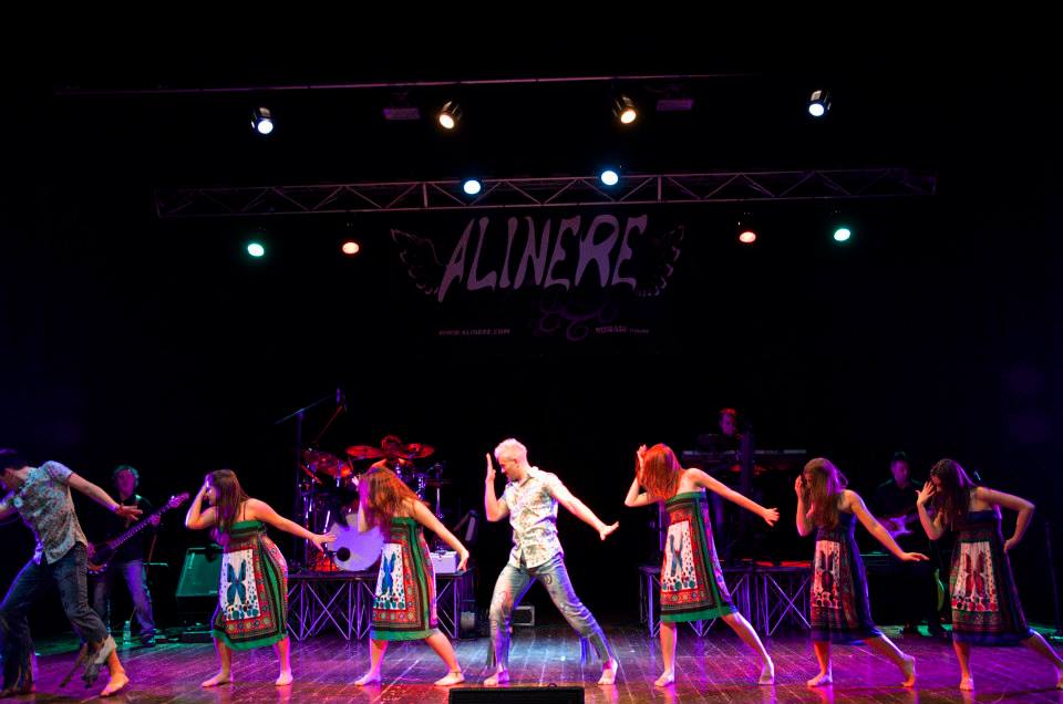 alinere e arte in movimento